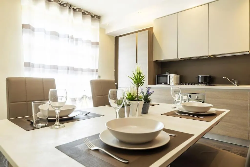 Apartment Homely Malpensa-Milano-Navetta Cardano Al Campo Italy